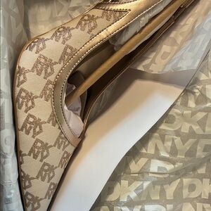 DKNY Women's Gold and Creamy White Heels
